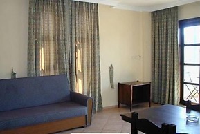 Club Turquoise Apartments