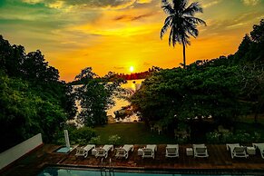 Waterside Bentota