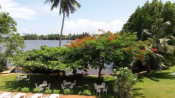 Waterside Bentota
