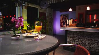 Rooftop Resort - Clothing Optional - Adult Only