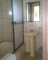 Hotel La Guaria Inn & Suites