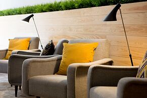 The 8 Downtown Suites