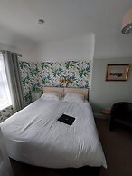 The Hilary Guest House