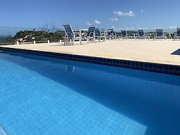 Praia da Ferradurinha Guest House