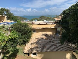 Praia da Ferradurinha Guest House
