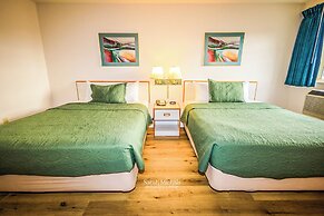 Mountain Host Motor Inn