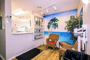 Mountain Host Motor Inn