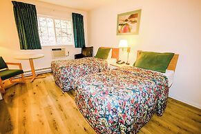 Mountain Host Motor Inn