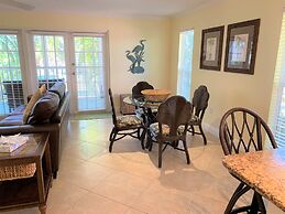 Siesta Palms By the Beach