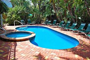 Siesta Palms By the Beach