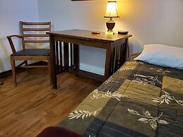 Little River Inn Motel & Guest House
