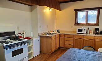 Little River Inn Motel & Guest House