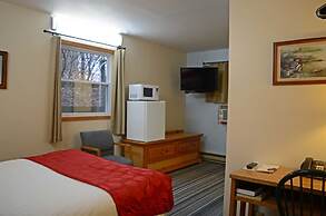Little River Inn Motel & Guest House