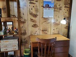 Little River Inn Motel & Guest House