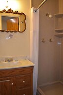 Little River Inn Motel & Guest House