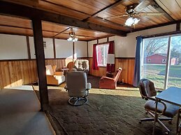 Little River Inn Motel & Guest House
