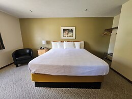 Budget Host Inn & Suites