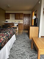 Lincoln Host Motor Inn