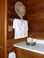 Cedar Song B & B and Cottage