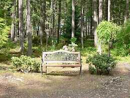 Cedar Song B & B and Cottage