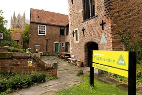 YHA Beverley Friary - Hostel