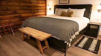 High Creek Lodge & Cabins