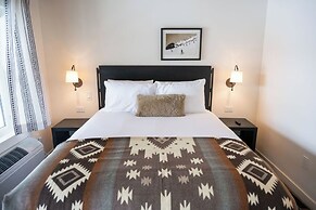 High Creek Lodge & Cabins