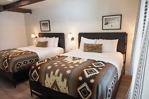 High Creek Lodge & Cabins