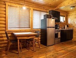 High Creek Lodge & Cabins