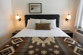 High Creek Lodge & Cabins