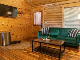 High Creek Lodge & Cabins