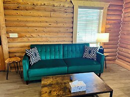 High Creek Lodge & Cabins