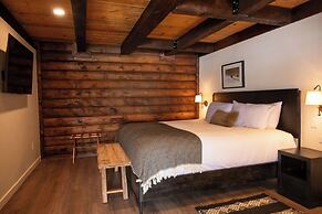 High Creek Lodge & Cabins