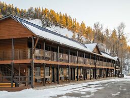 High Creek Lodge & Cabins