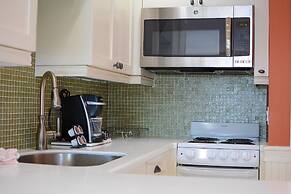 Cove Inn on Naples Bay