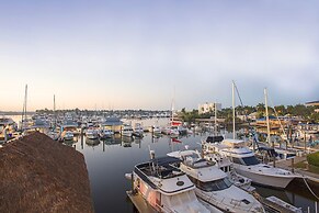 Cove Inn on Naples Bay