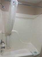 Guest Cottage & Suites By OYO Brunswick/Golden Isles