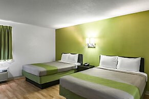 Motel 6 Augusta, KS