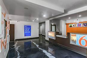 Motel 6 Augusta, KS