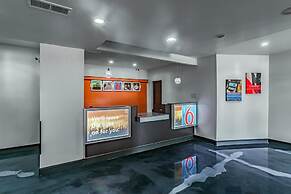 Motel 6 Augusta, KS