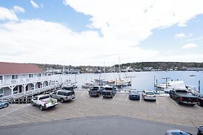 Tugboat Inn