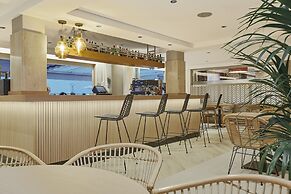 Universal Aparthotel Don Camilo