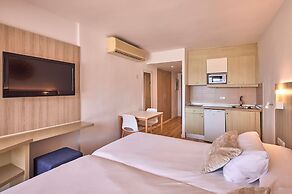 Universal Aparthotel Don Camilo