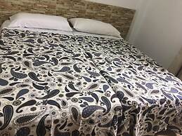 Hostal Residencia Cardona