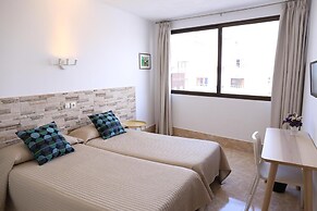 Hostal Residencia Cardona