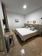 Hostal Residencia Cardona