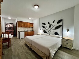 Apartamentos Frontera