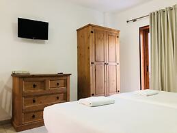 Apartamentos Frontera