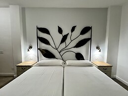 Apartamentos Frontera