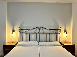 Apartamentos Frontera